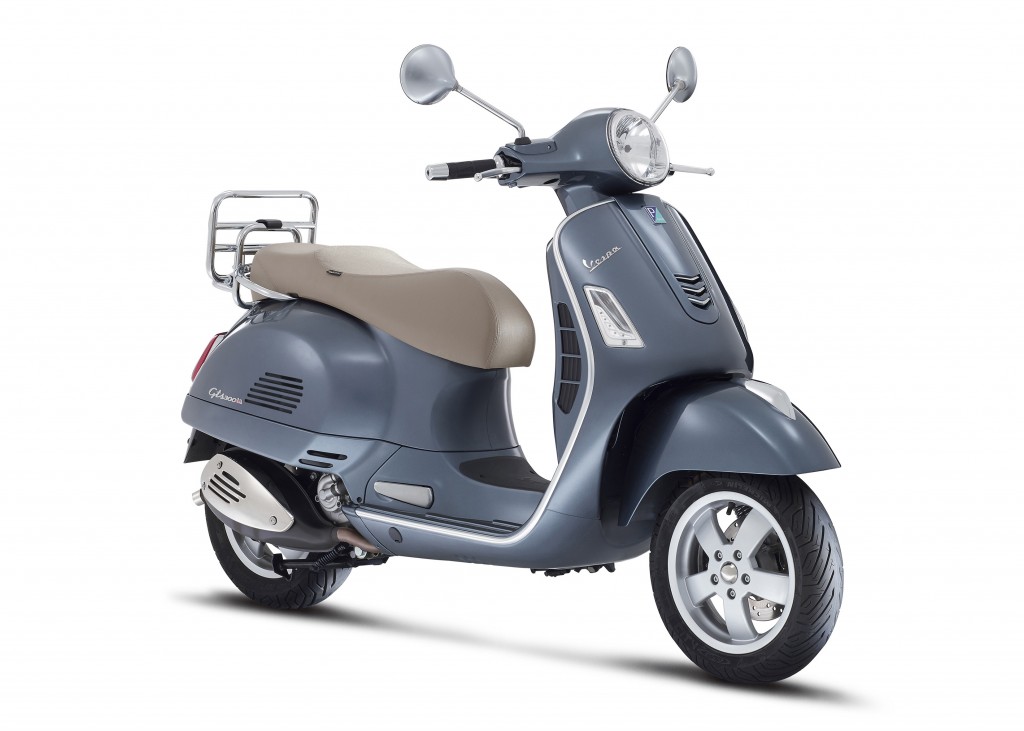 1458828641_002_Vespa_GTS