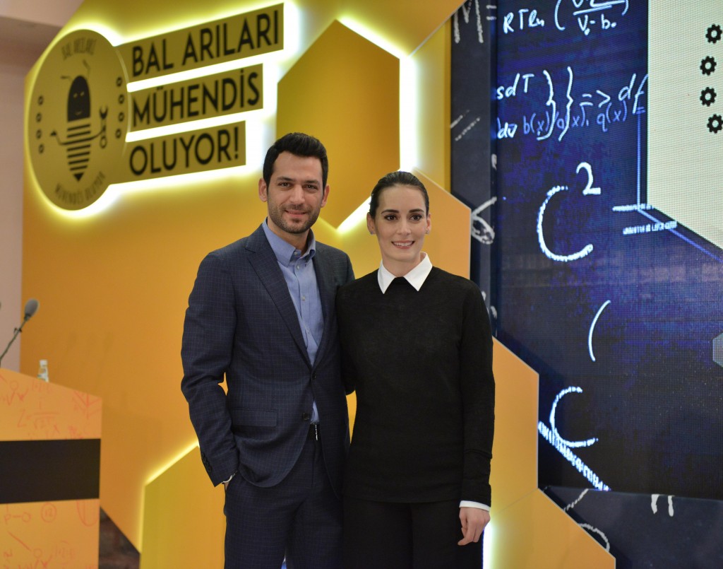 Bal Arıları Mühendis Oluyor projesinin gönüllü ve destekçileri olarak Murat Yıldırım ve Melisa Sözen'de toplantıda konuşma gerçekleştirdi