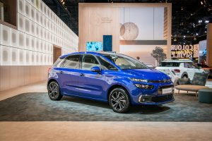 1475155466_citroen_paris2016_c4_picasso